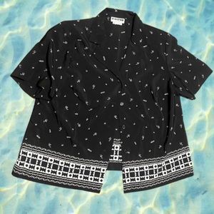 Patterns and style! This button up is so stylish !